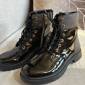 Michael Kors Women’s Alistair Bootie Black/Brown 10 M